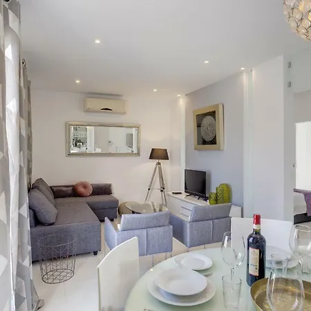 Magical Rooftop Penthouse * Sliema