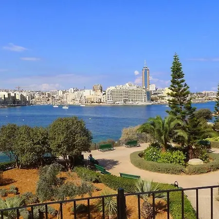 Magical Rooftop Penthouse * Sliema