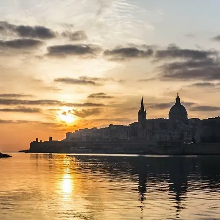 Apartment Magical Rooftop Penthouse Sliema
