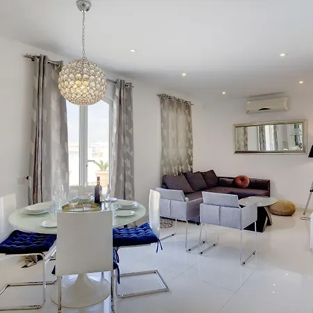 Magical Rooftop Penthouse * Sliema